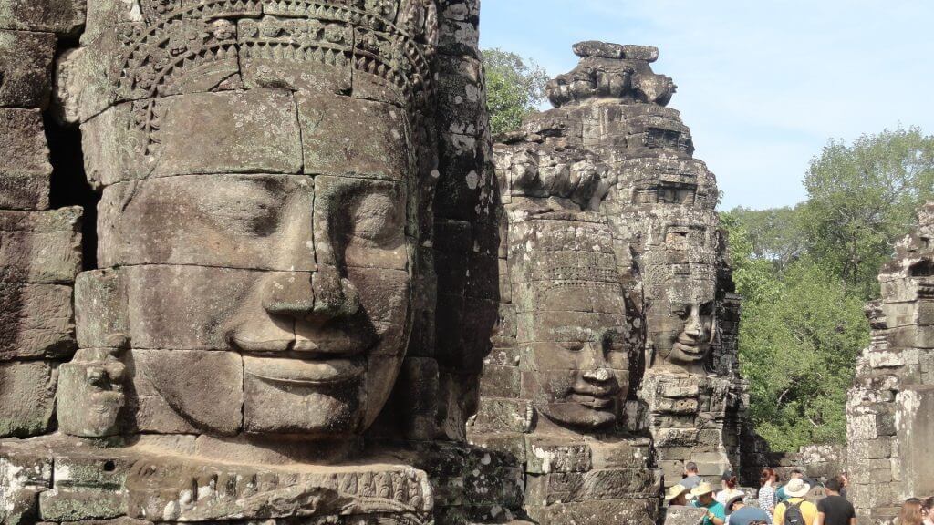 Angkor-wat-Bayon-faces-1-1024×576 (1)
