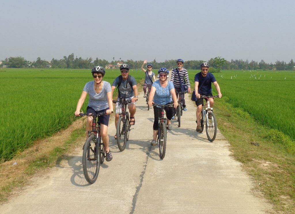 Bike Tour Duong Lam village (1)