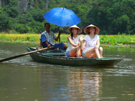 Tam Coc boat ride (1)